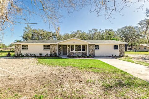 A home in LAKELAND