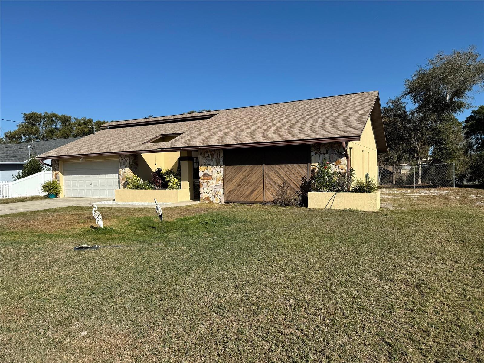 SPRING HILL - Residential