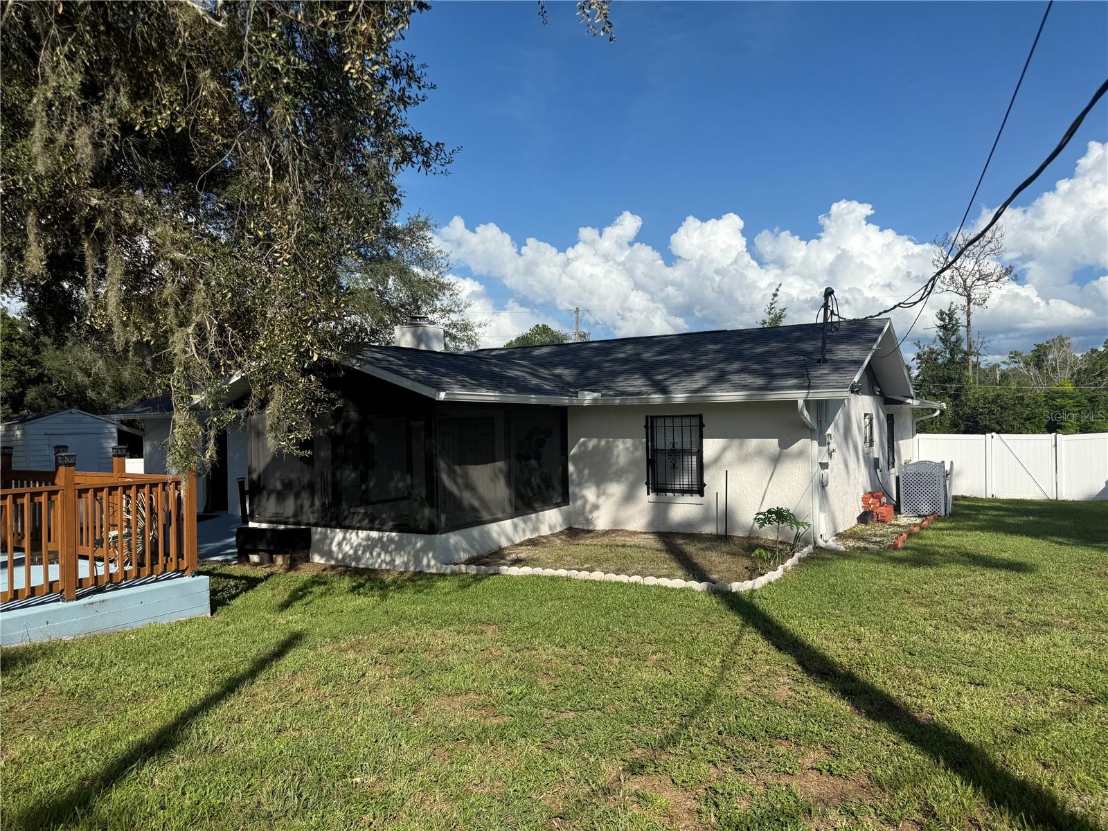 Charmin 3 bedroom Home in Deltona.
Discover this lovely 3 bedroom, 2 Bathroom residence featuring a spacious doble car garage. Enjoy the privacy of a beautifully fenced backyard, perfect for outdoor gatherings. This home is situated in a desire Deltona neighborhood, close to local amenities and parks.
Don't miss your chance tp make this gem your own!