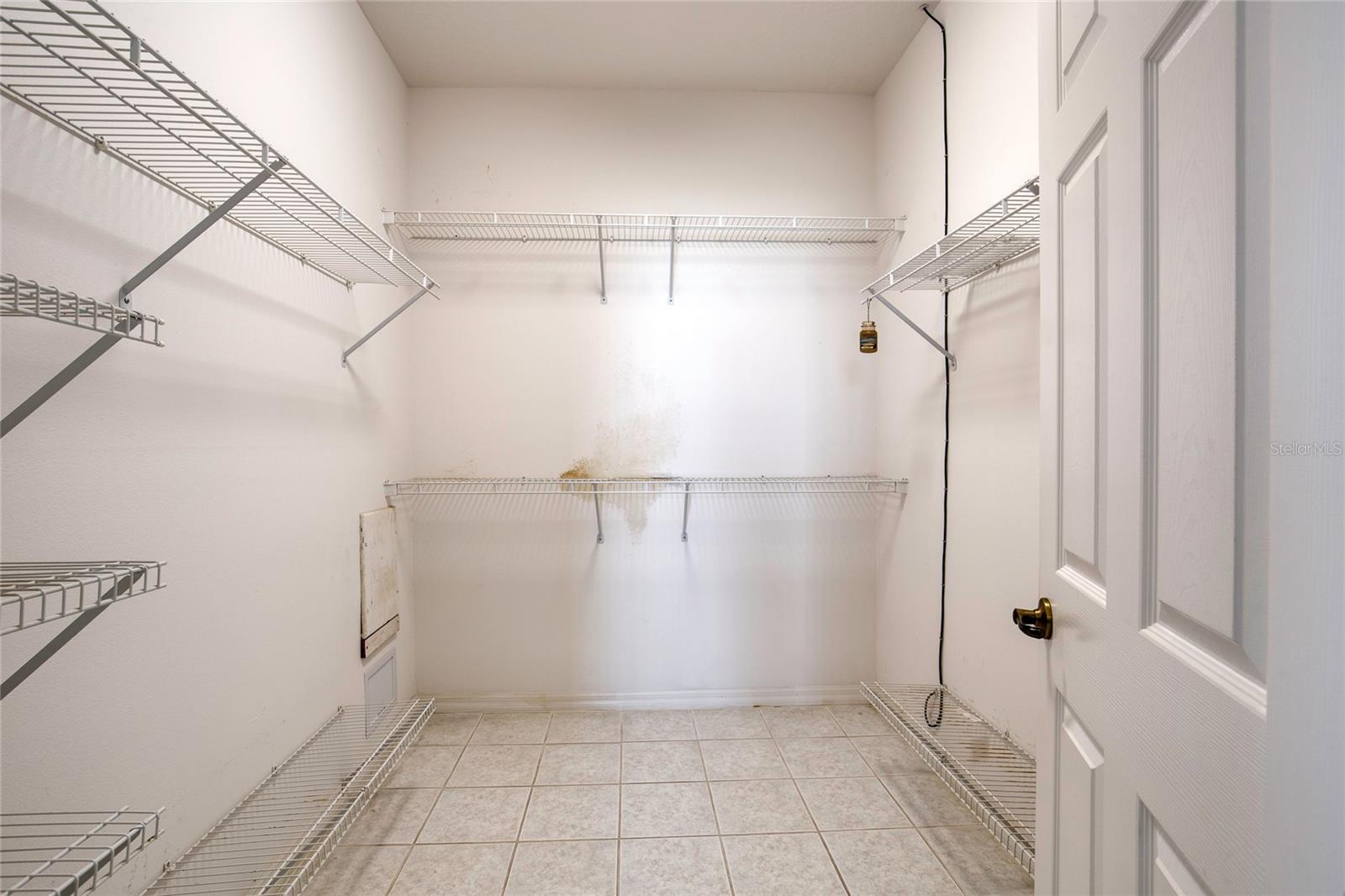 PENINSULA WINDS - Residential