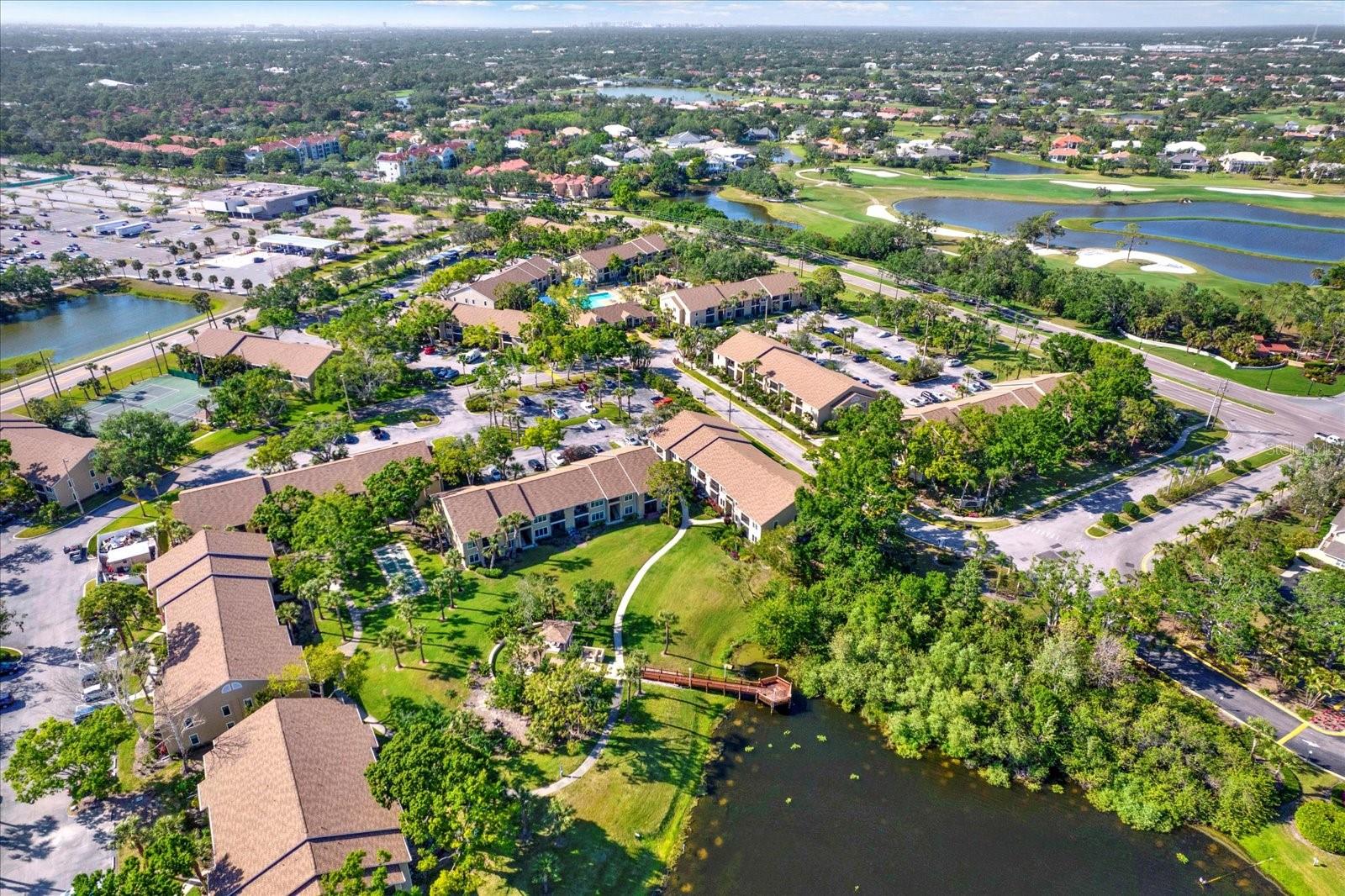 VINTAGE GRAND - Residential