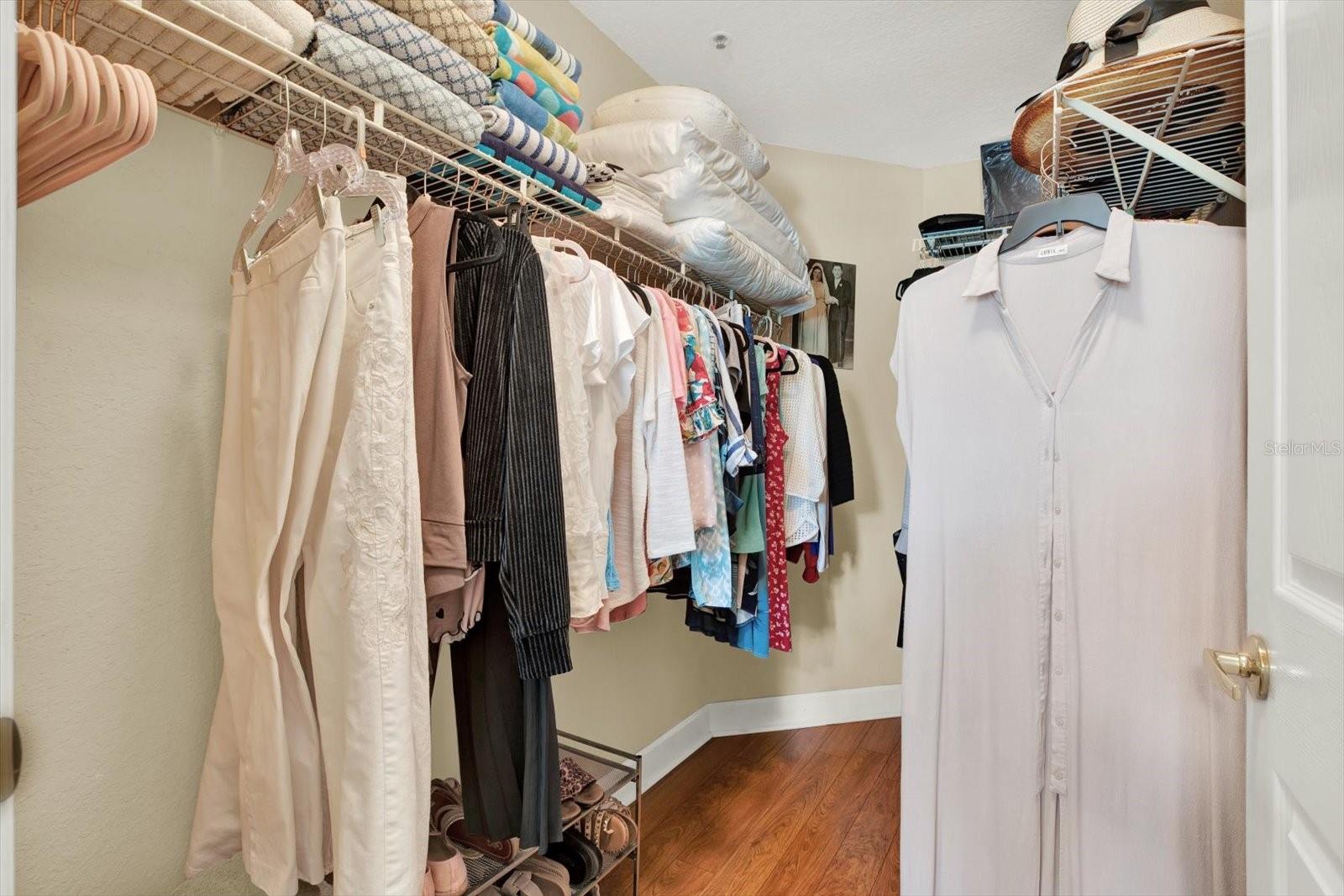 VINTAGE GRAND - Residential