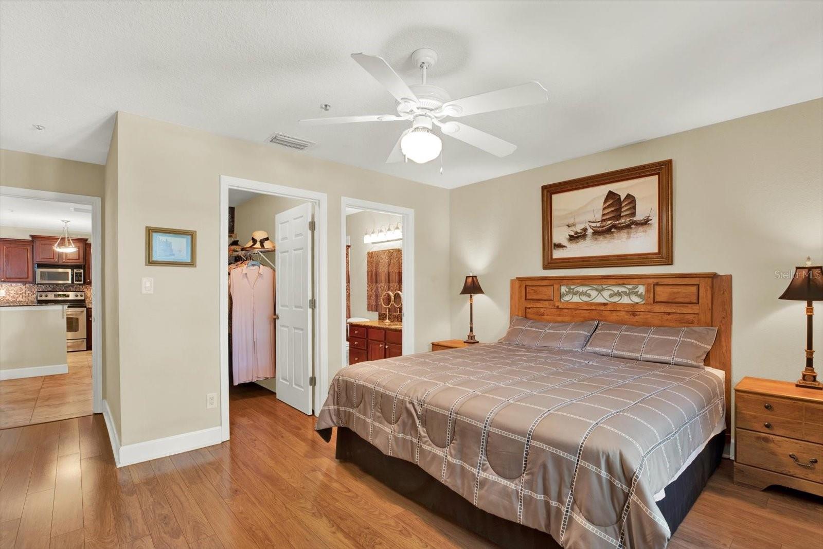 VINTAGE GRAND - Residential