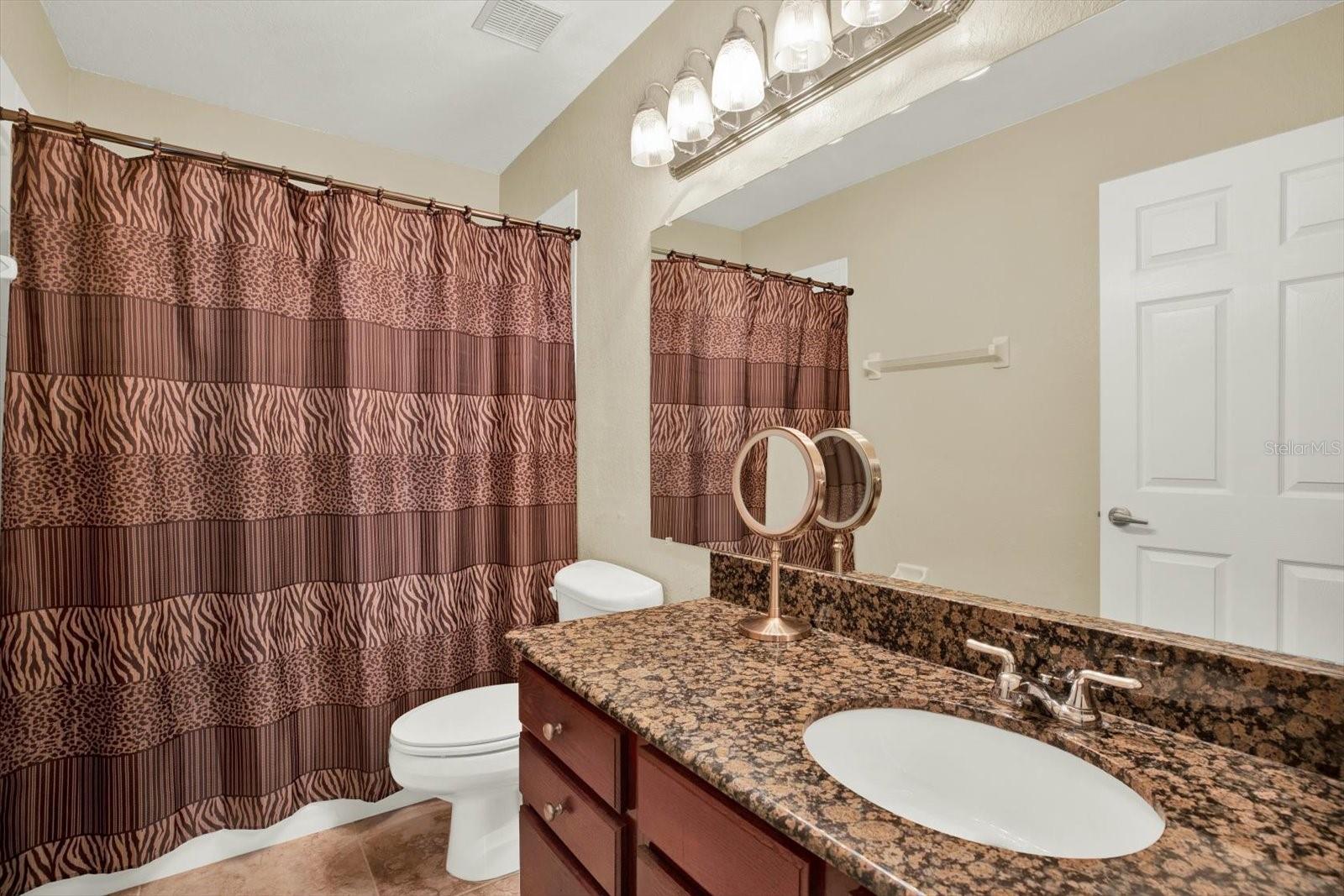 VINTAGE GRAND - Residential