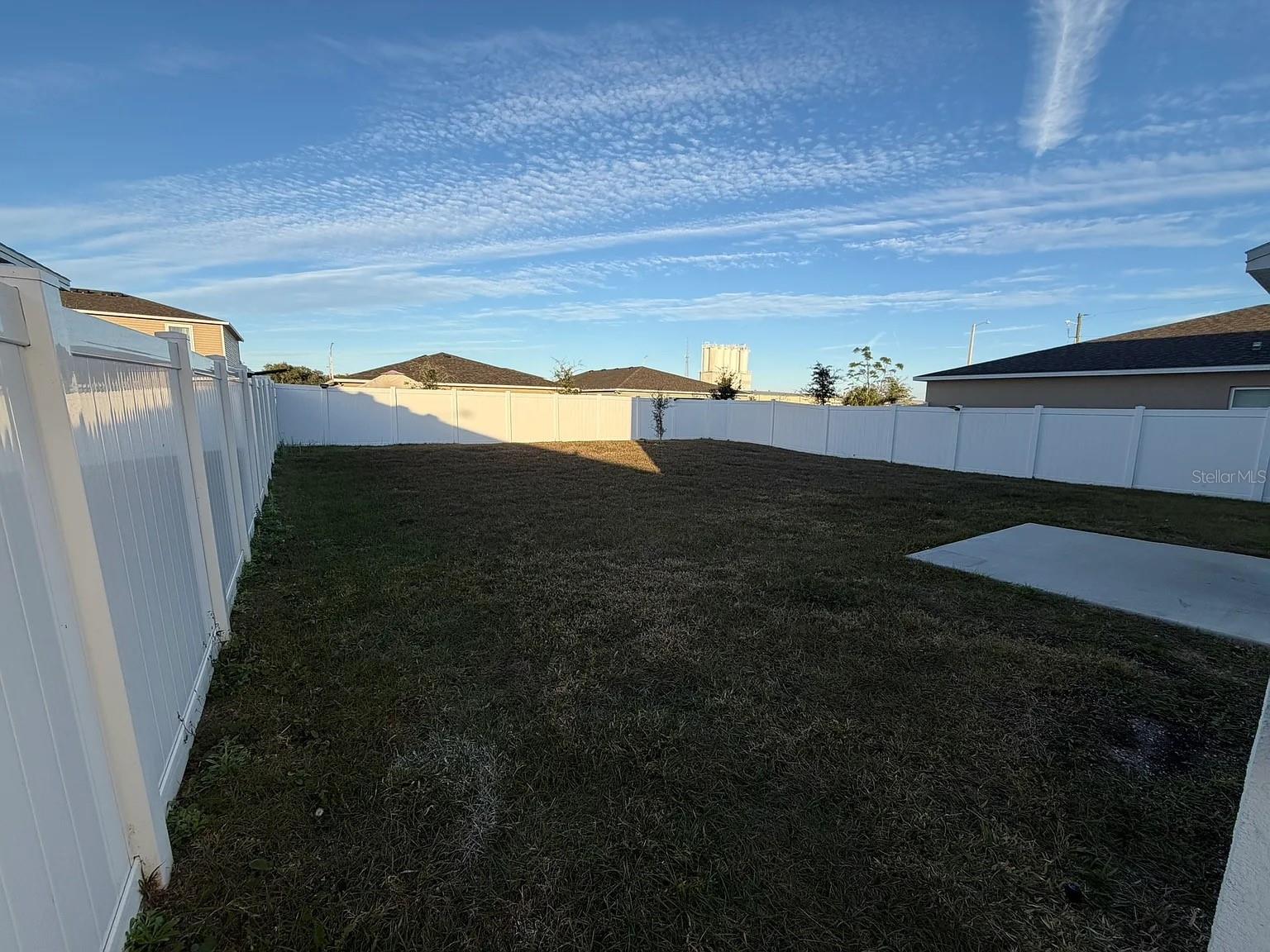 HILLVIEW - Residential Lease