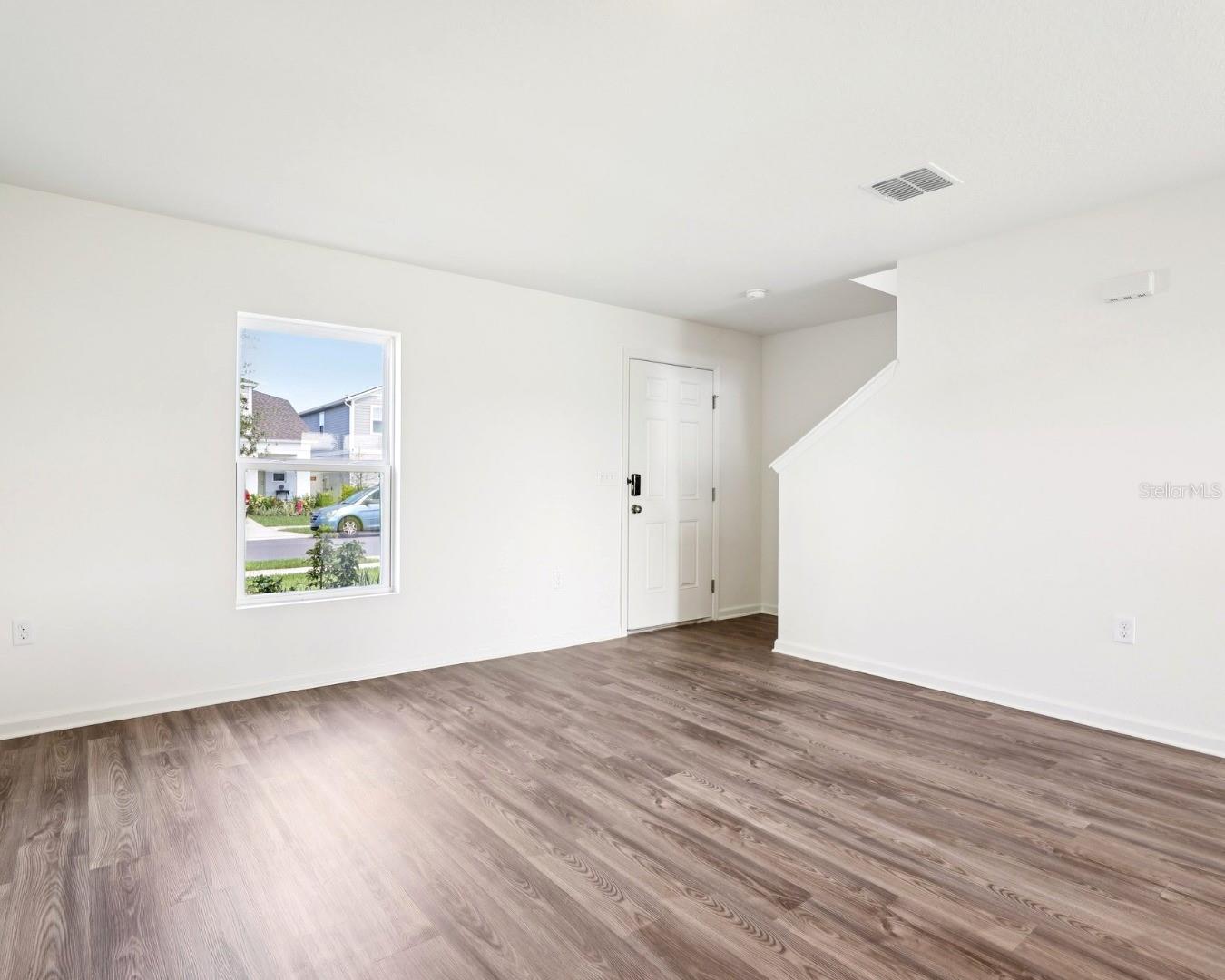 HILLVIEW - Residential Lease