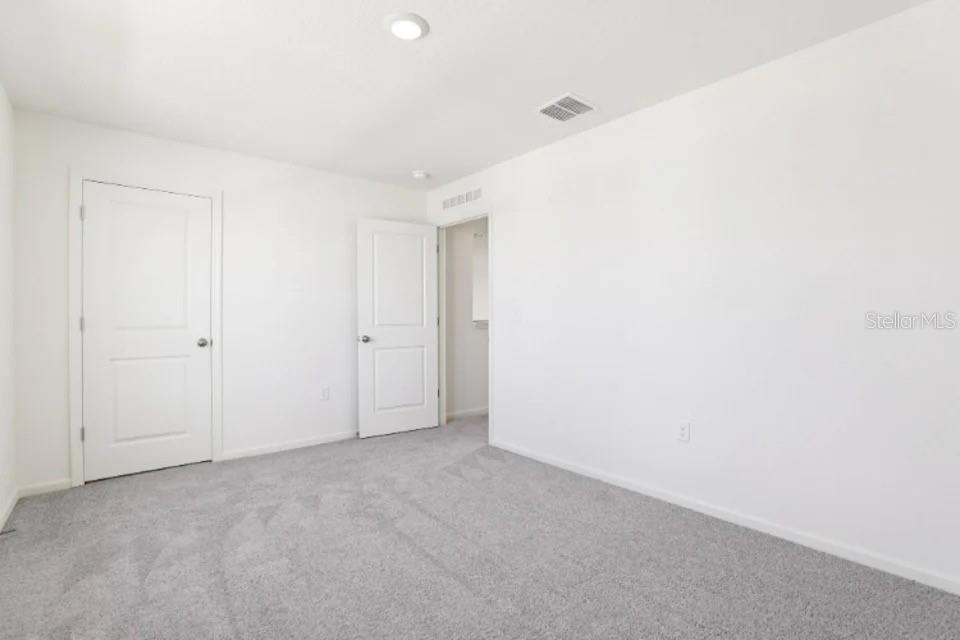 HILLVIEW - Residential Lease