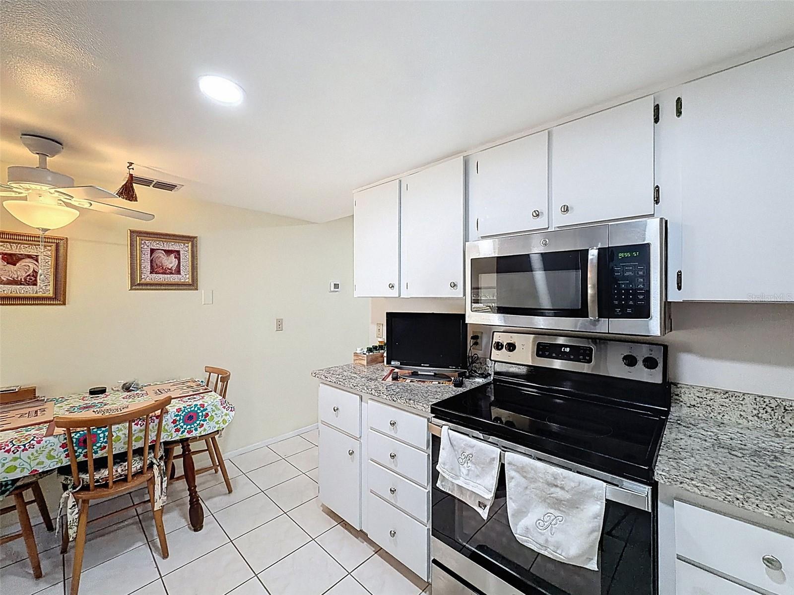 TIMBER OAKS - Residential