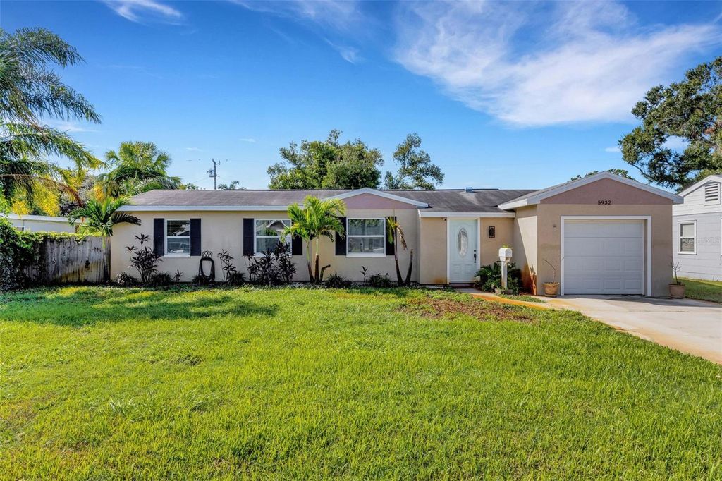 Photo of 5932 17th Avenue N, St Petersburg, FL 33710 (MLS # A4661375)