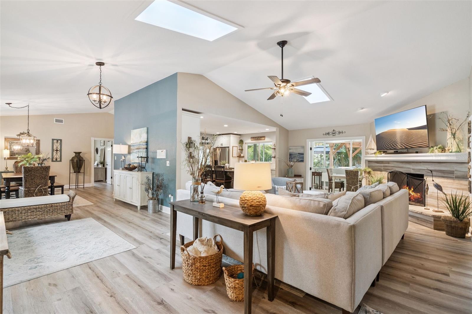 OCEANSIDE VILLAGE - Residential