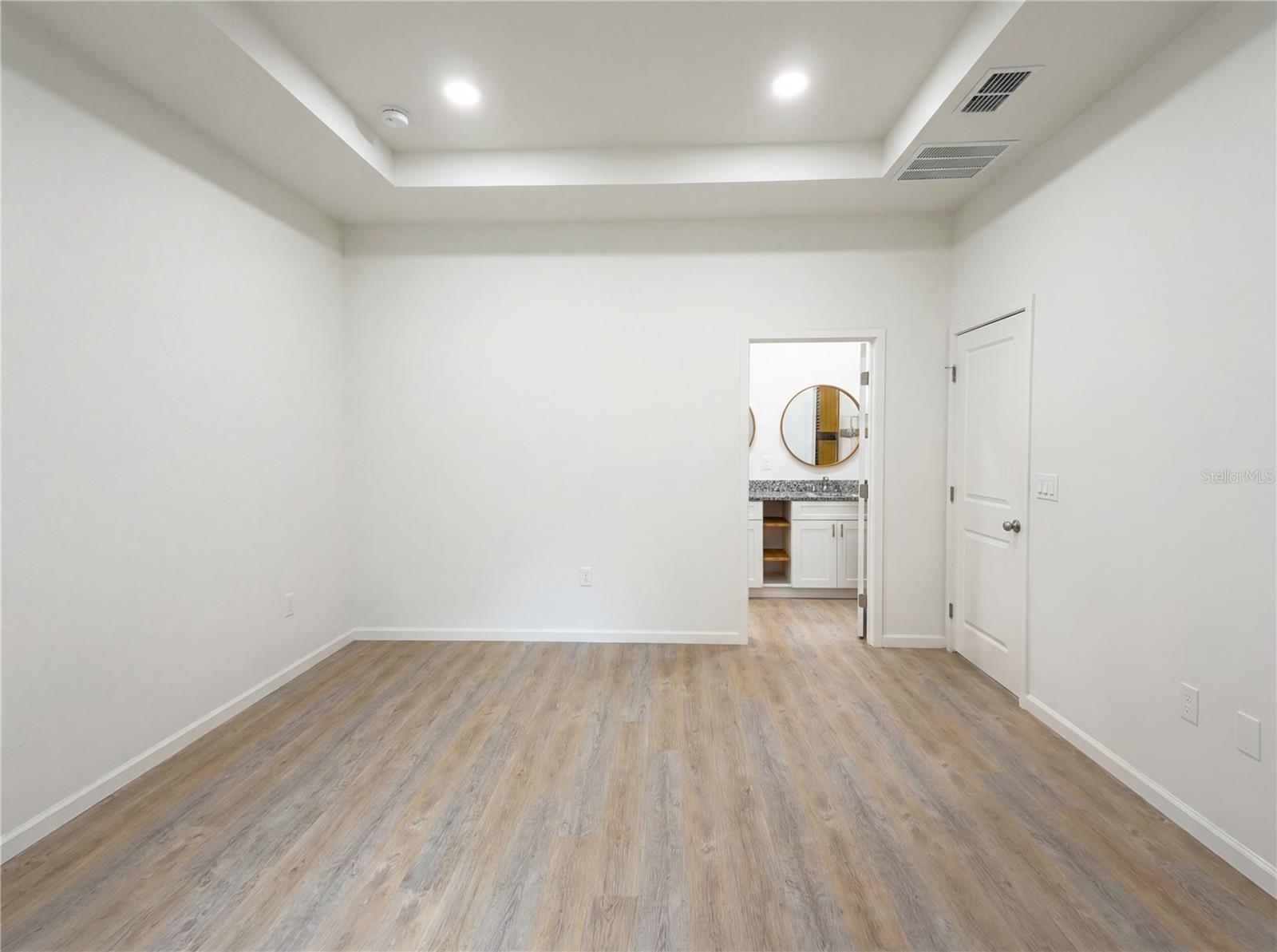 MERRITT PARK - Residential