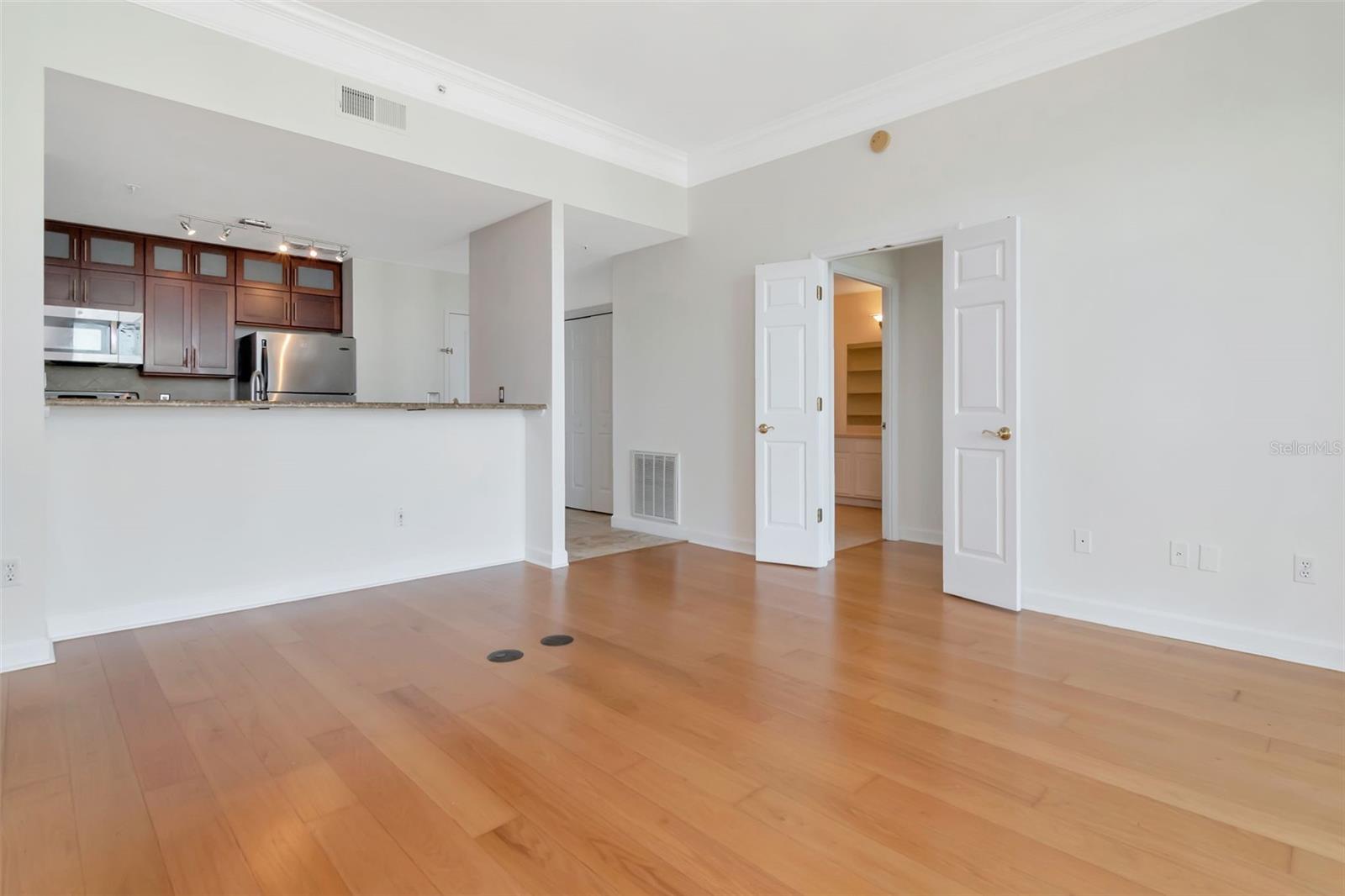 345 BAYSHORE A CONDO - Residential