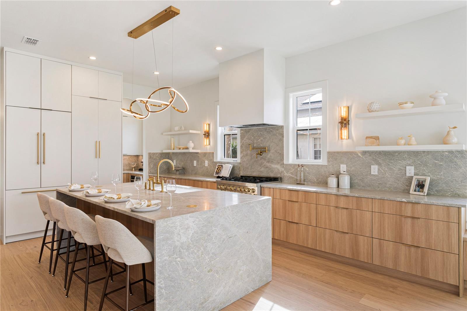 BARNARD ERASTUS A S REV SUB - Residential