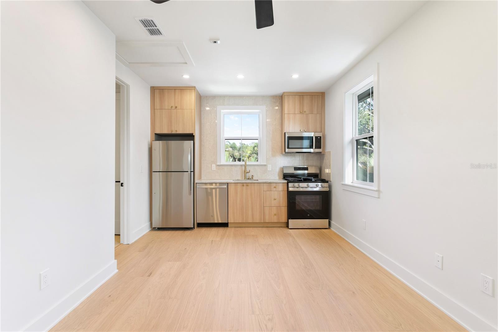 BARNARD ERASTUS A S REV SUB - Residential