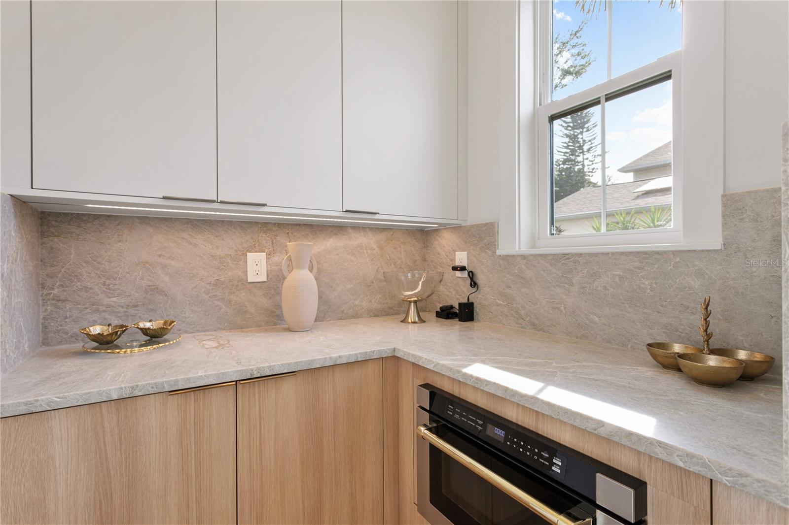 BARNARD ERASTUS A S REV SUB - Residential