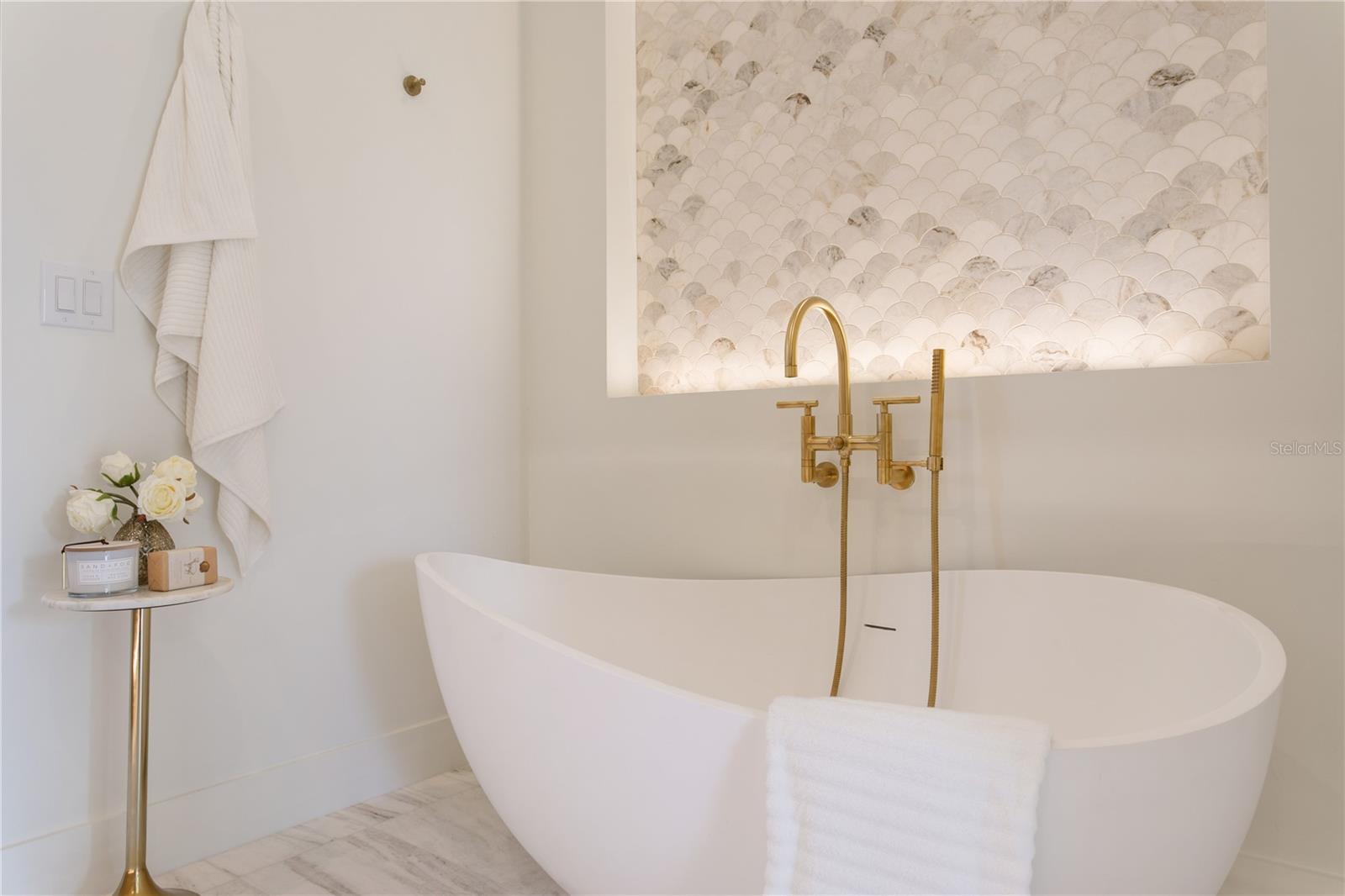 BARNARD ERASTUS A S REV SUB - Residential