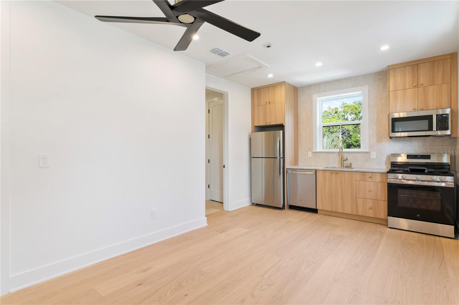 BARNARD ERASTUS A S REV SUB - Residential