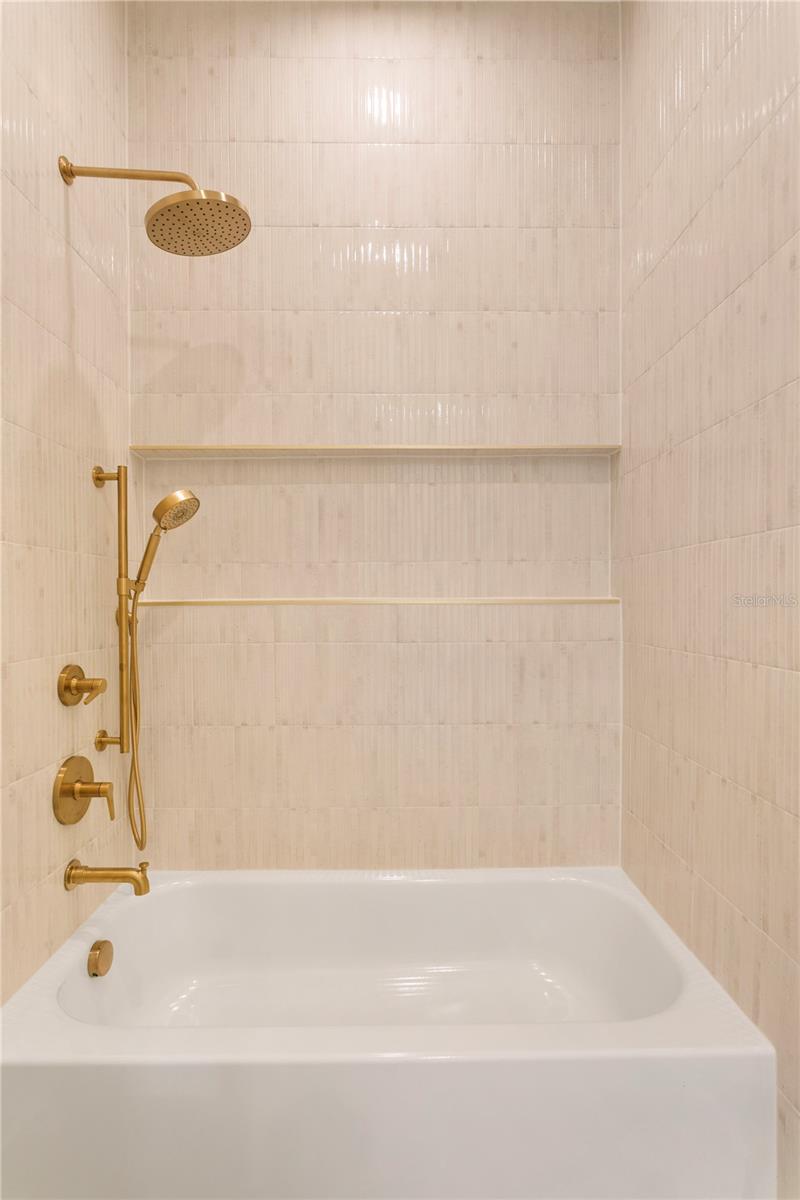 BARNARD ERASTUS A S REV SUB - Residential