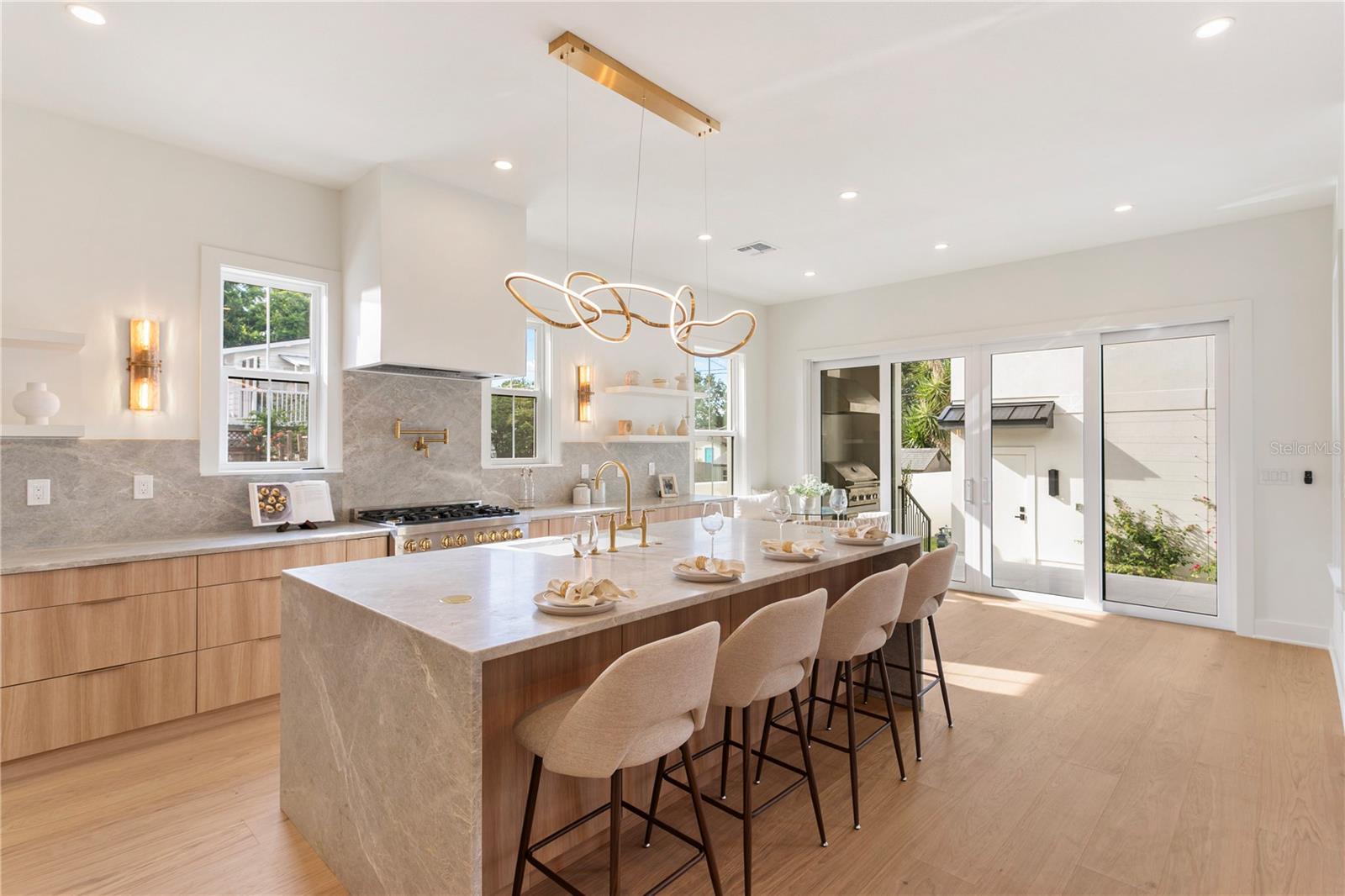 BARNARD ERASTUS A S REV SUB - Residential