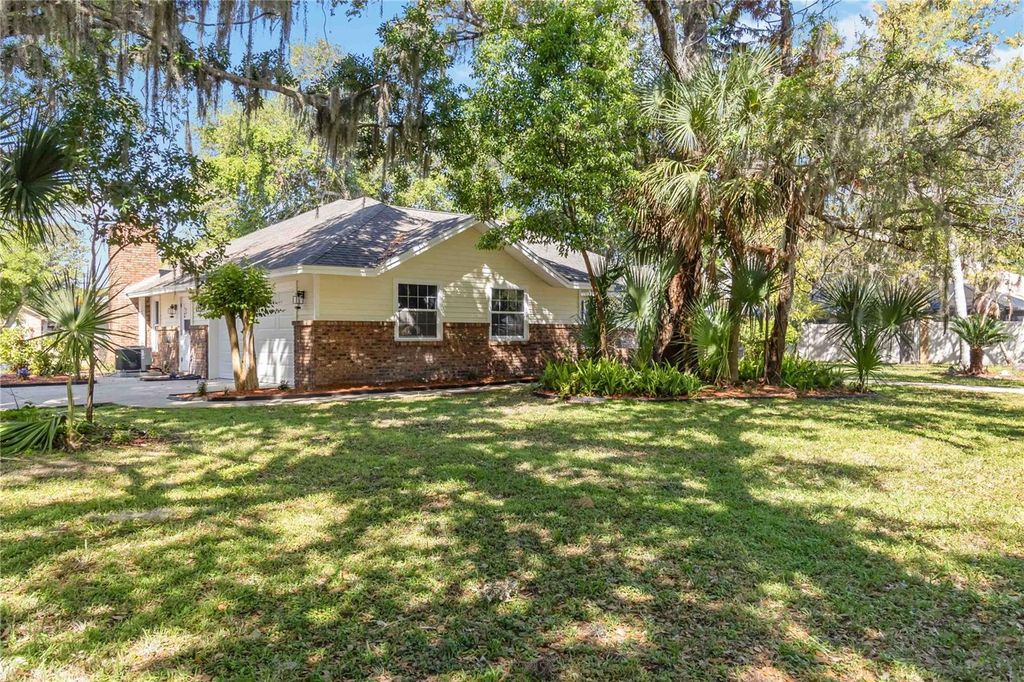 Photo of 1510 N Beach Street, Ormond Beach, FL 32174 (MLS # O6400109)