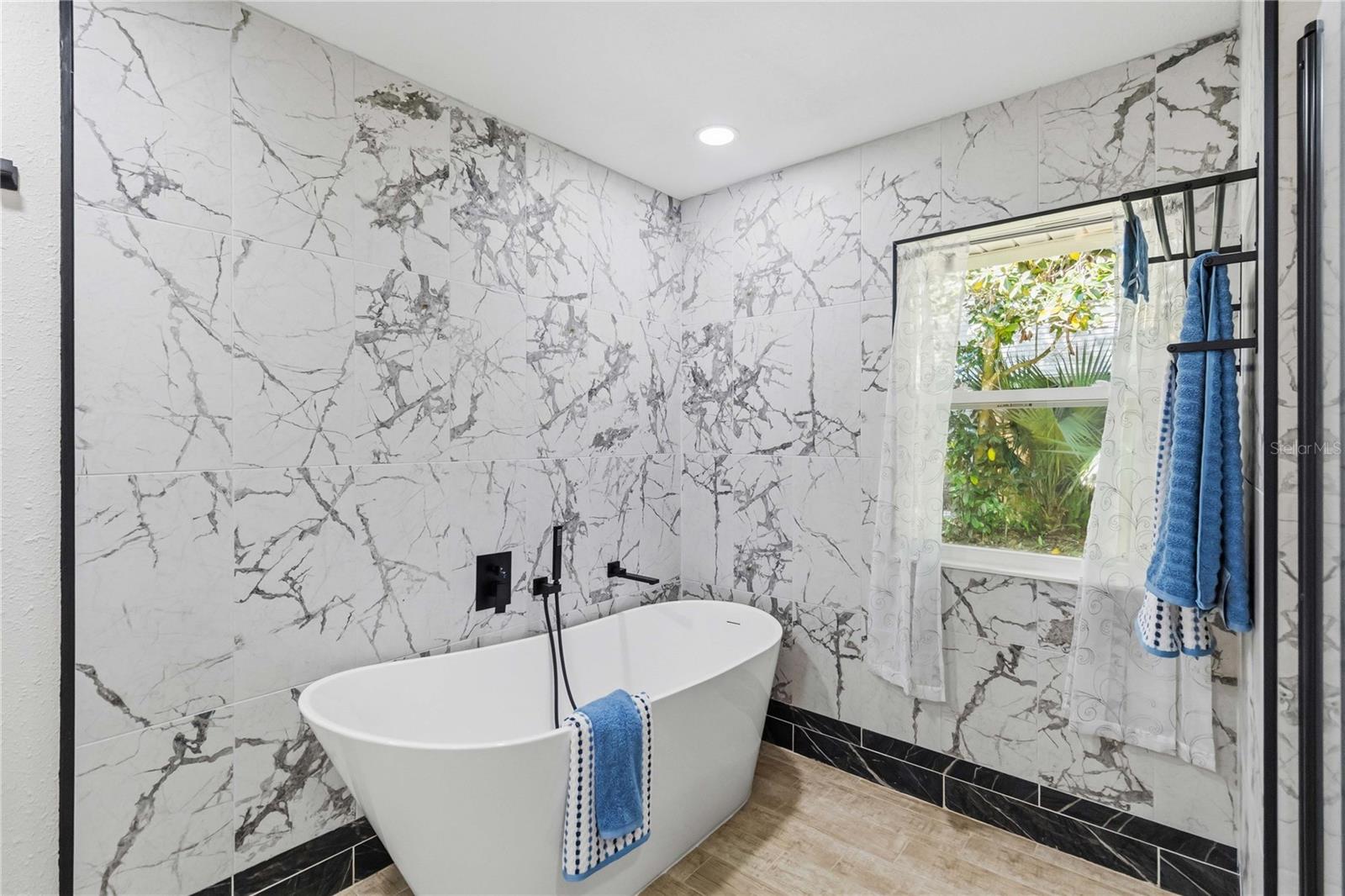 OAK FOREST PH 01-05 - Residential