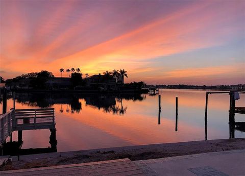 1240 79TH STREET S ST PETERSBURG FL 33707