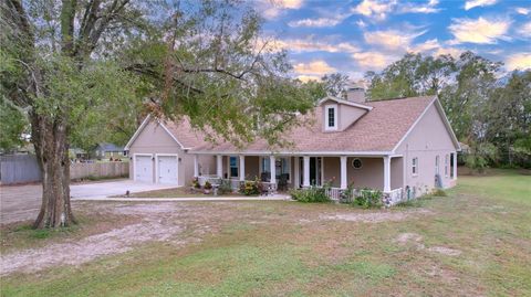 A home in LAND O LAKES