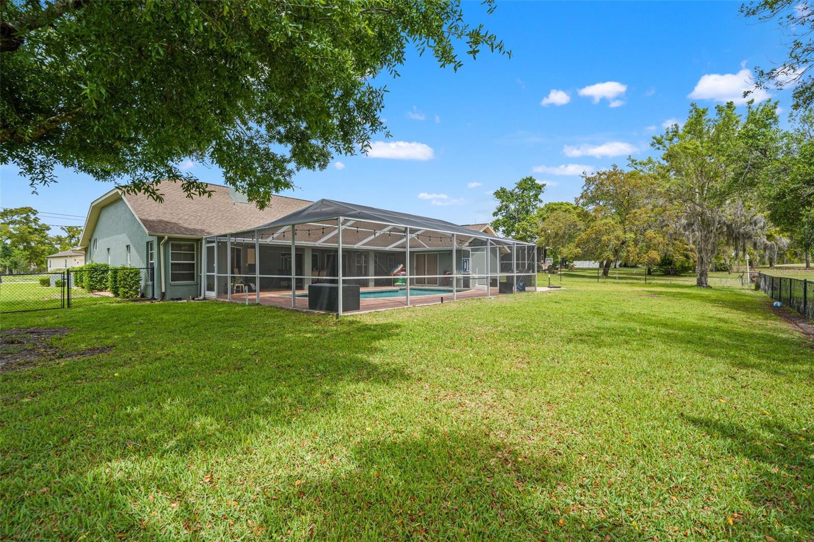 SPRING HILL - Residential