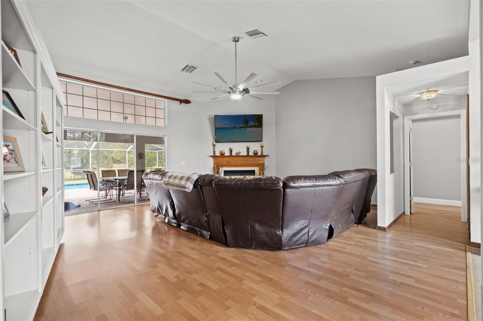 SPRING HILL - Residential