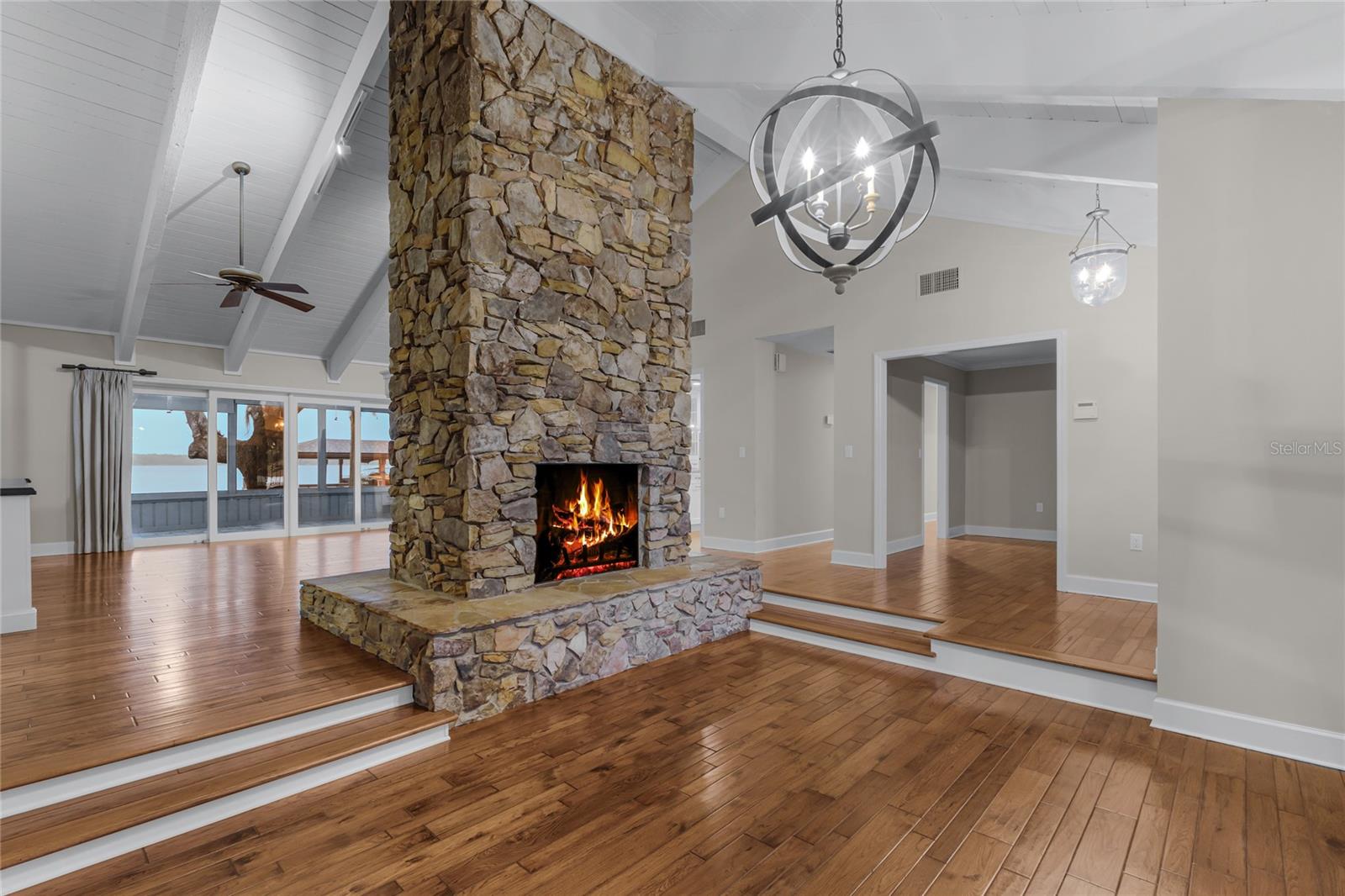 BAY POINT - Residential