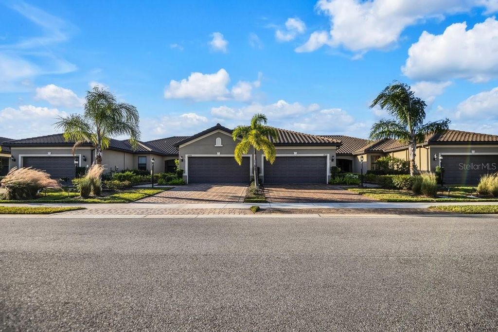 Photo of 17688 Northwood Place, Lakewood Ranch, FL 34202 (MLS # A4675061)