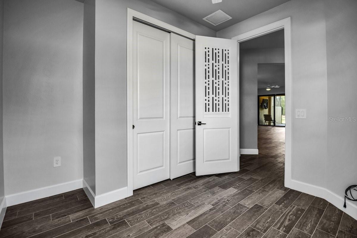 DEL WEBB PH V SUBPH 5A, 5B & 5C - Residential Lease