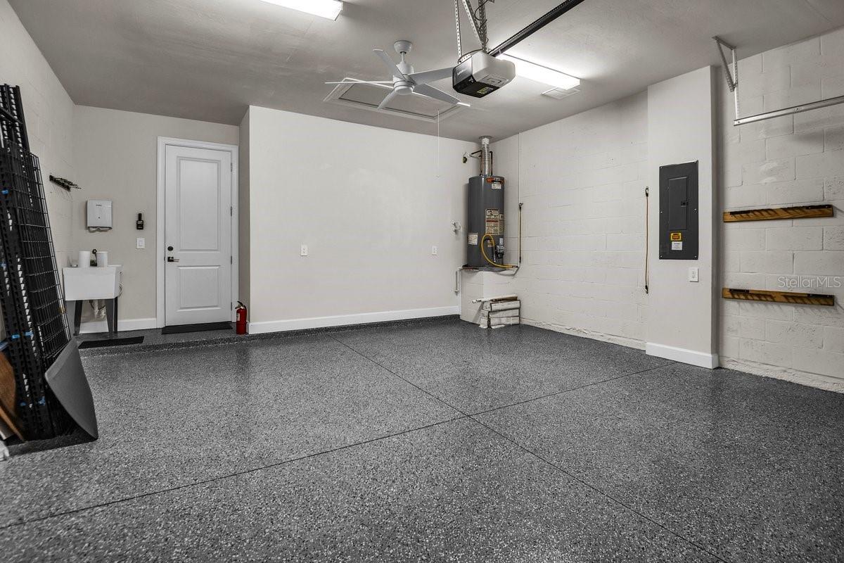 DEL WEBB PH V SUBPH 5A, 5B & 5C - Residential Lease