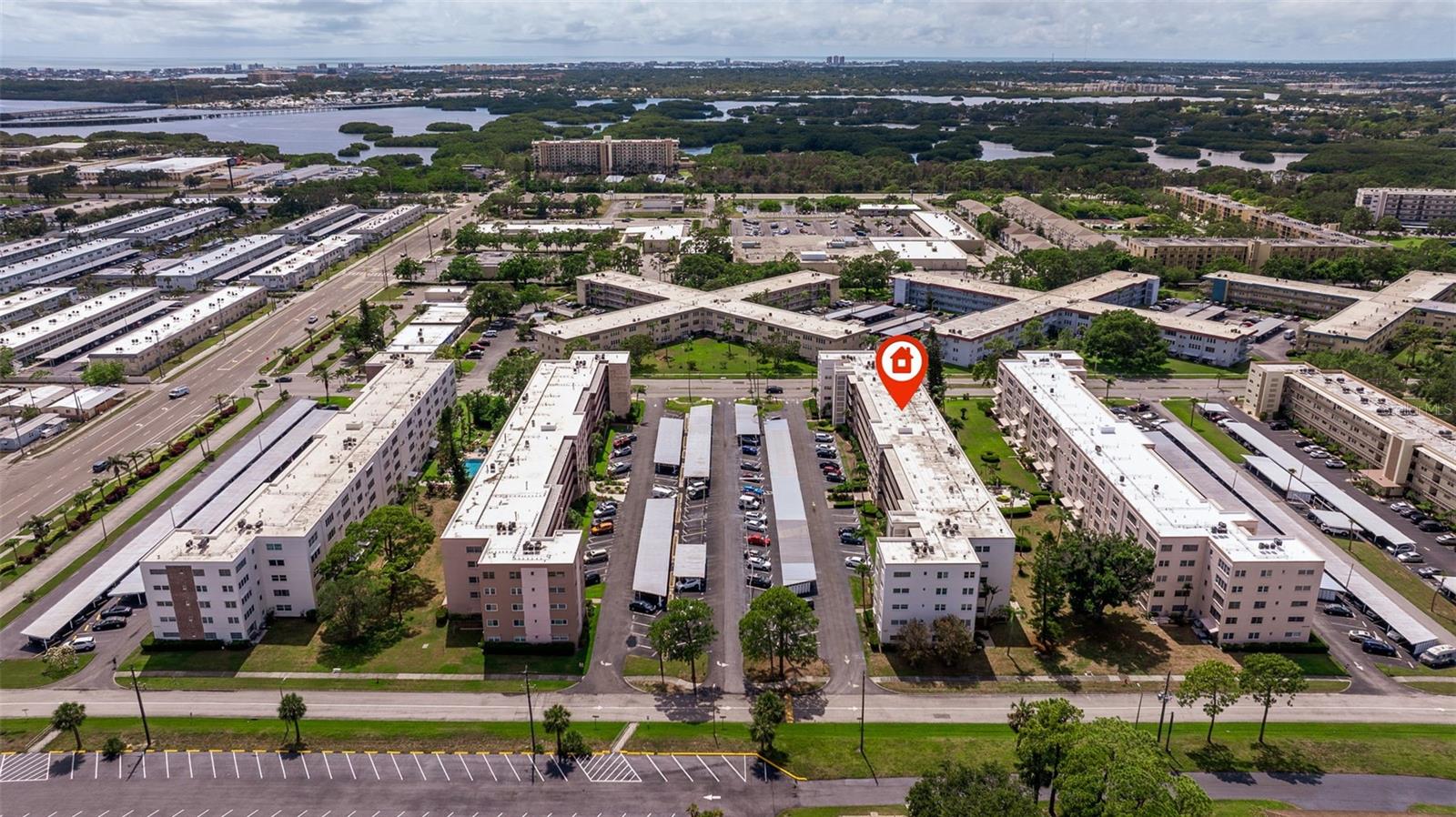 FIVE TOWNS - Residential