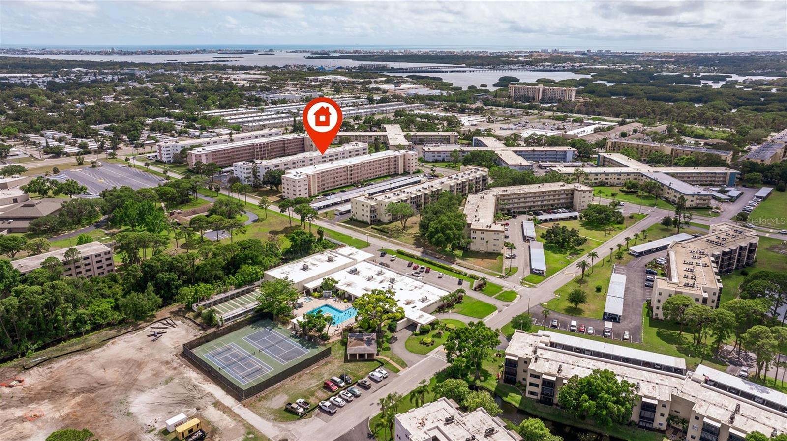 FIVE TOWNS - Residential