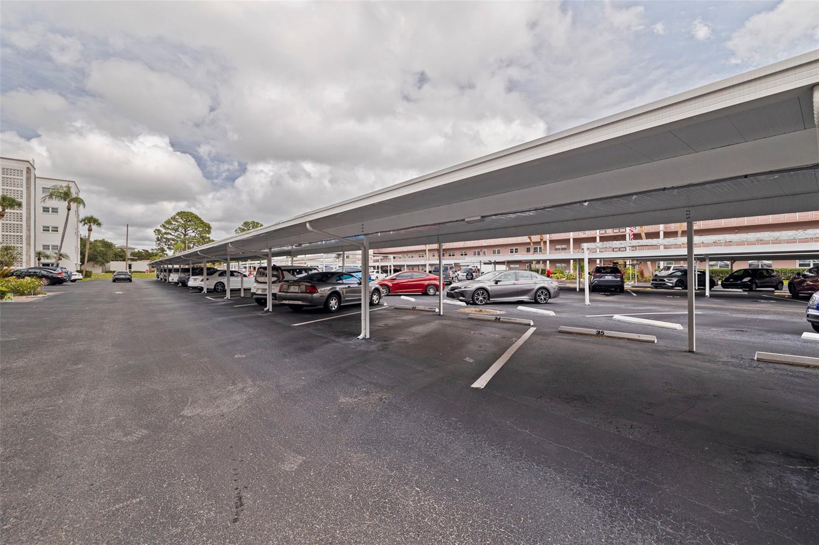 FIVE TOWNS - Residential