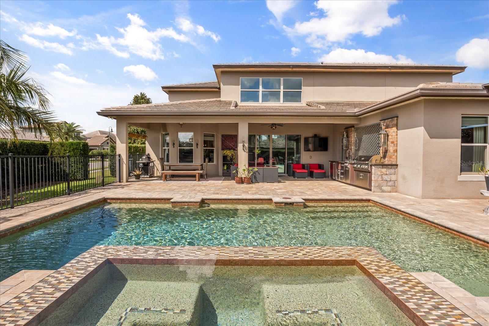 STEEPLE CHASE - Residential