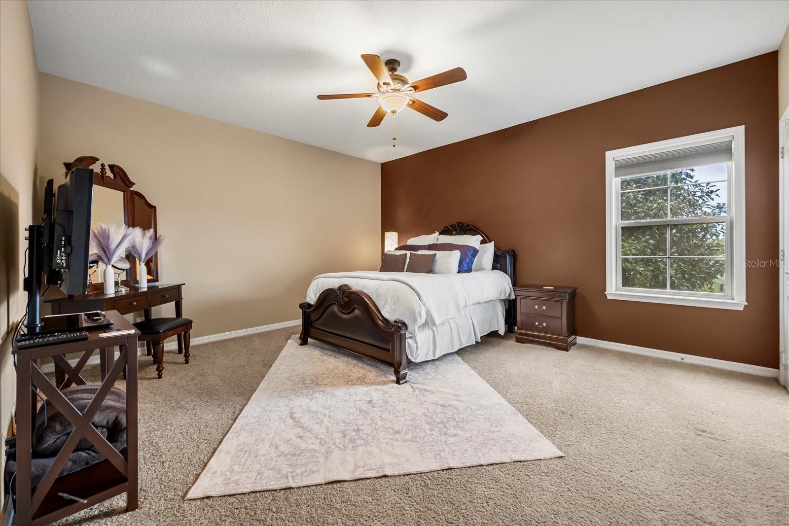 STEEPLE CHASE - Residential