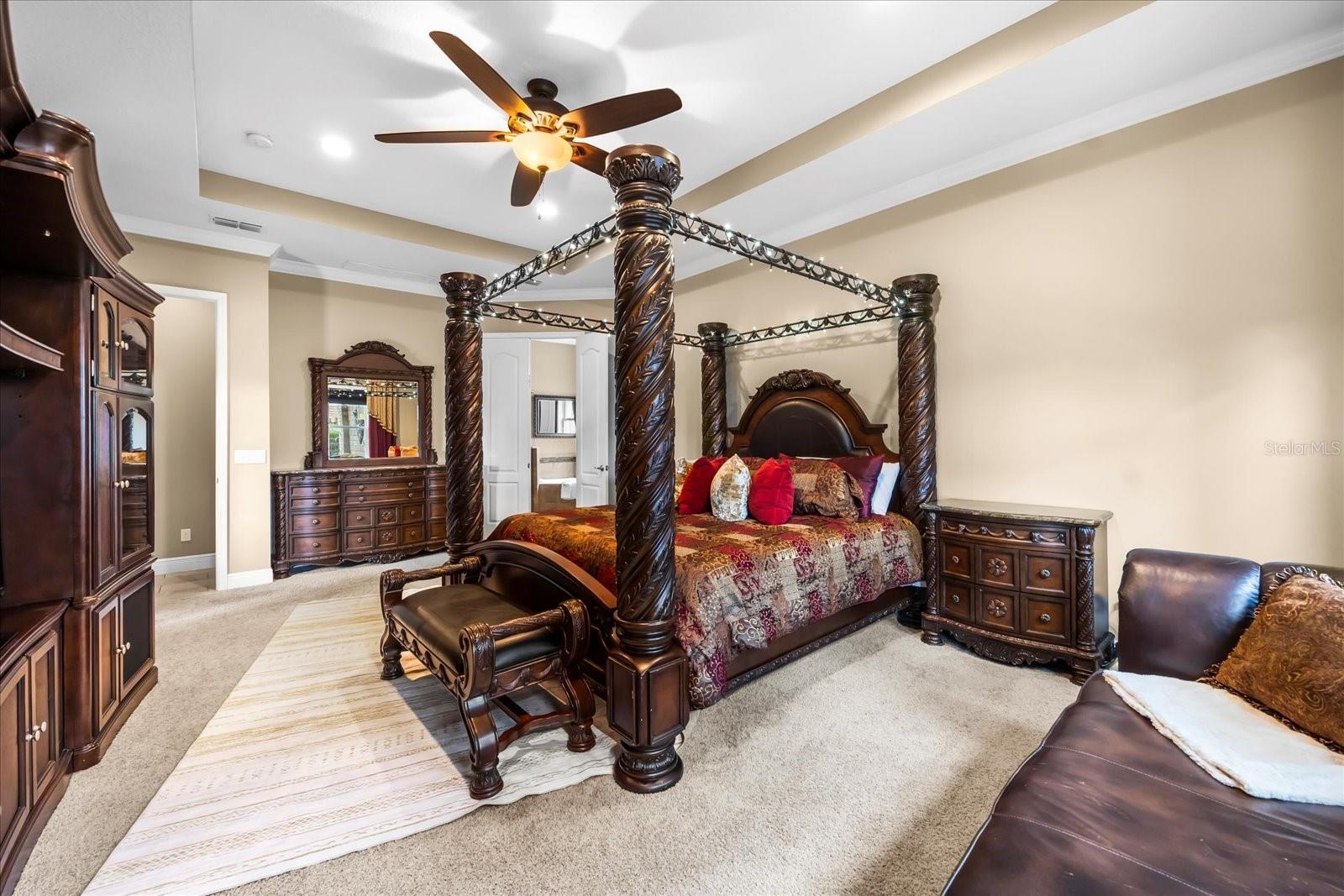STEEPLE CHASE - Residential