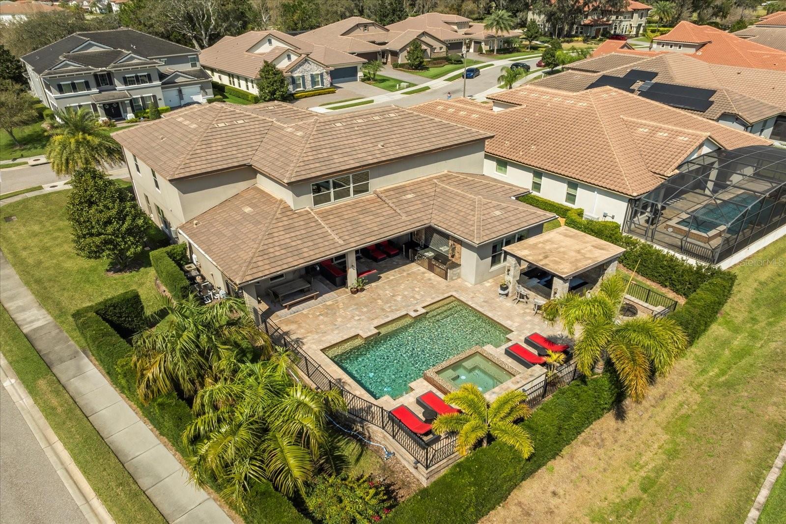 STEEPLE CHASE - Residential