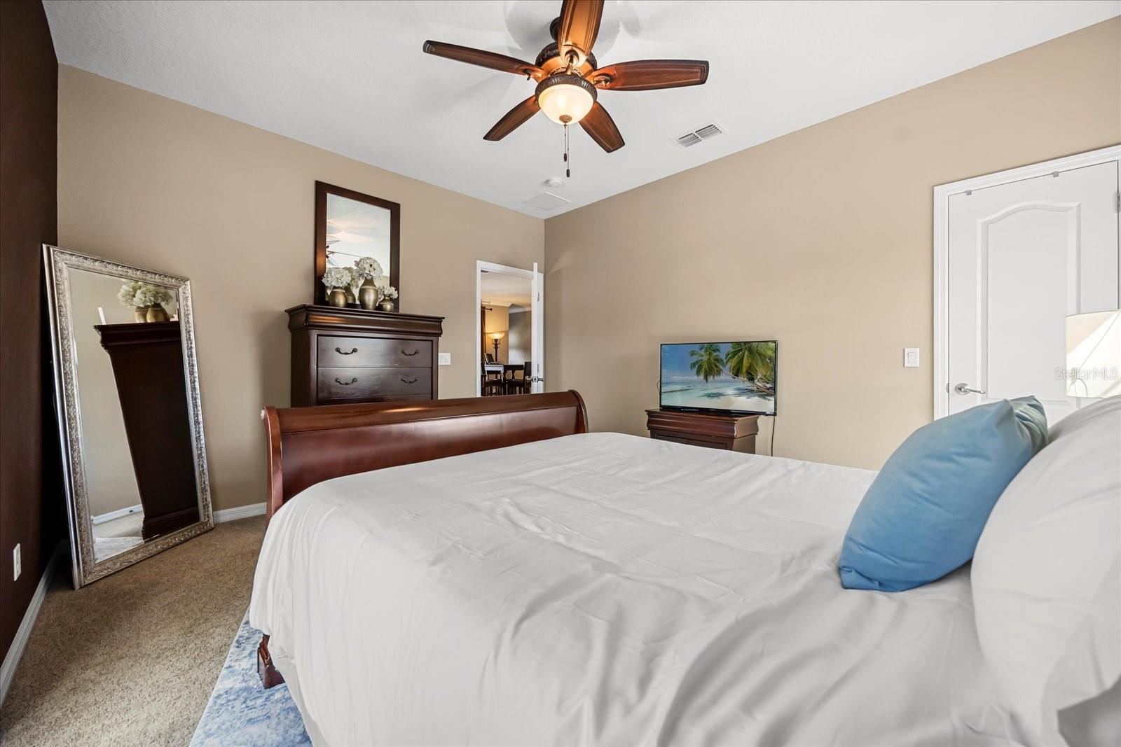 STEEPLE CHASE - Residential