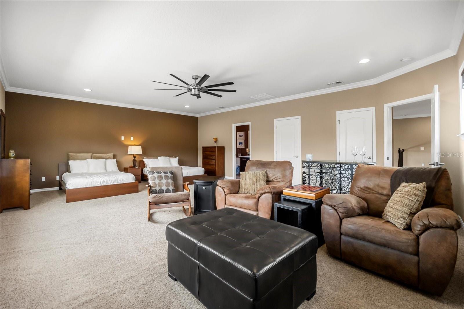 STEEPLE CHASE - Residential