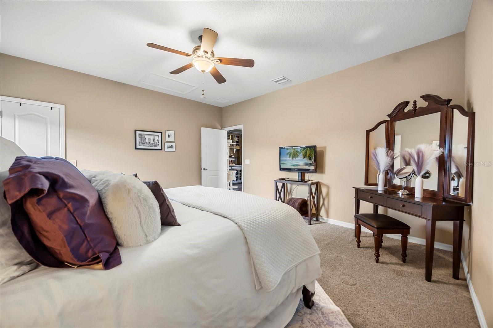 STEEPLE CHASE - Residential