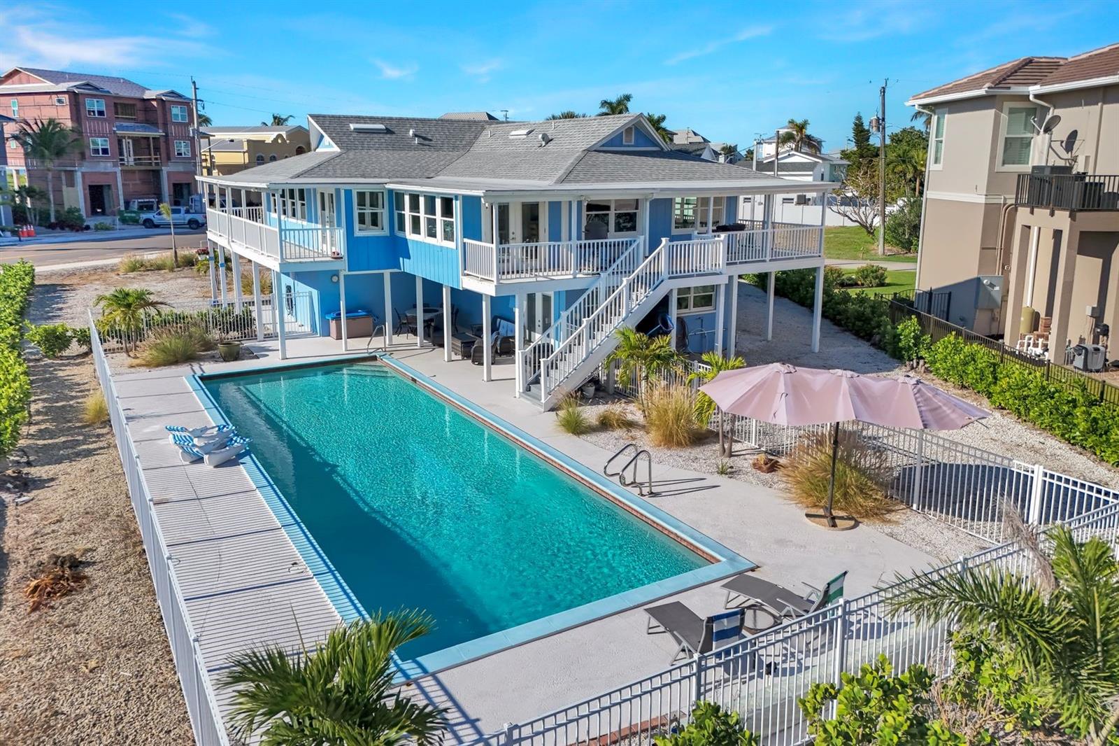 LAGUNA SHORES - Residential