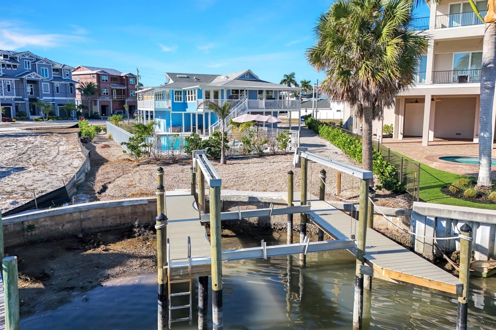 LAGUNA SHORES - Residential