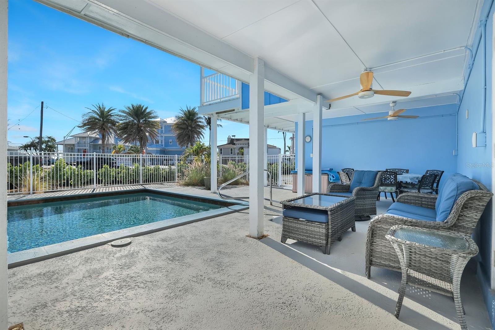 LAGUNA SHORES - Residential