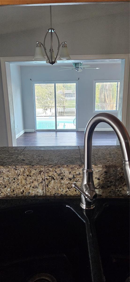 MONTCLAIR LAKE ESTATES - Residential Lease