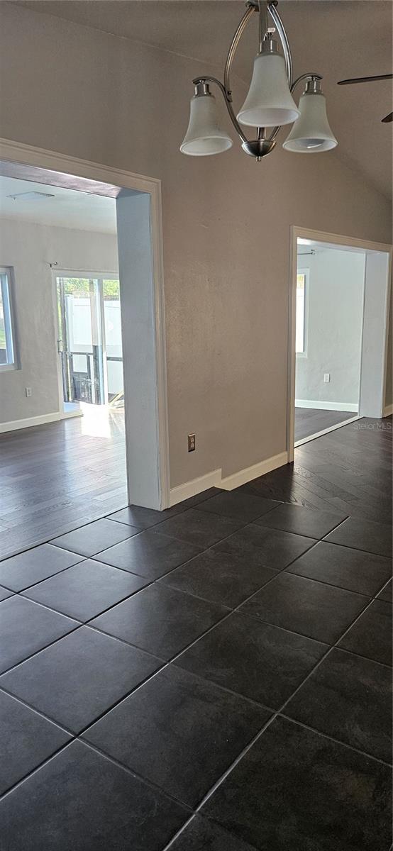 MONTCLAIR LAKE ESTATES - Residential Lease