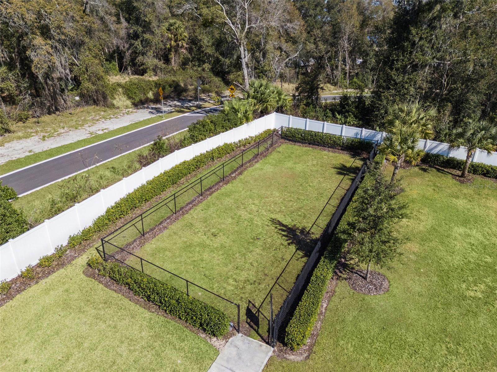 OAK POINTE - Residential