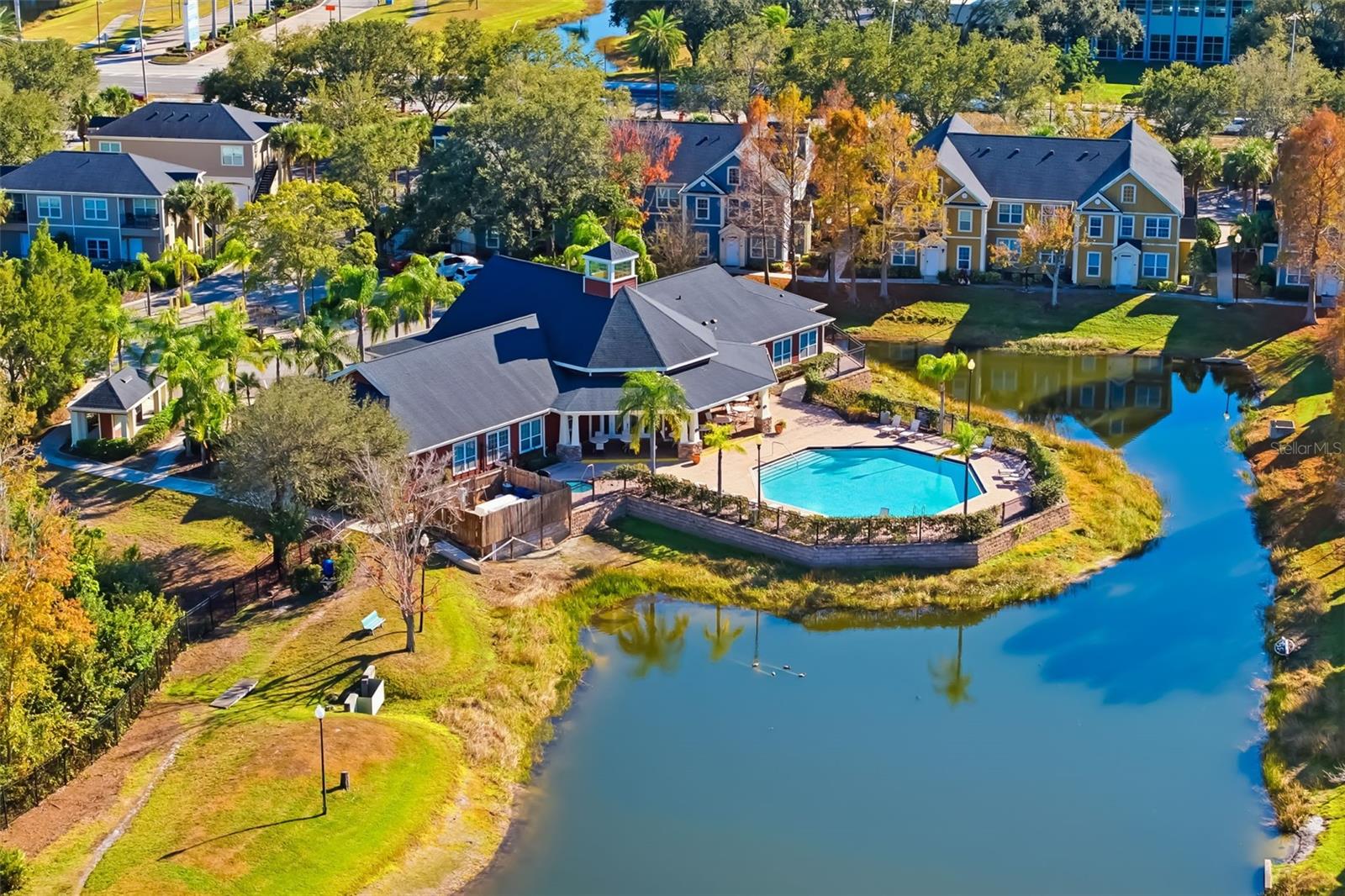 ADMIRALS WALK - Residential